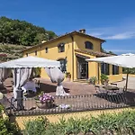 Casalguidi By Posarellivillas Willa